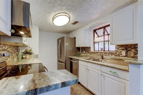 Casa en venta en Tarpon Springs, Florida, 3 dormitorios, 97.92 m2 № 1898945 - foto 27