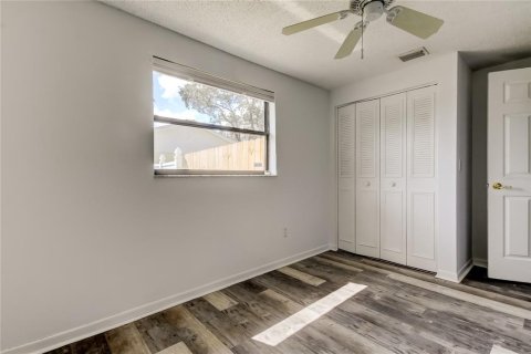 House in Tarpon Springs, Florida 3 bedrooms, 97.92 sq.m. № 1898945 - photo 18