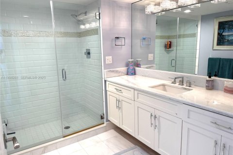Condominio en venta en Riviera Beach, Florida, 3 dormitorios, 261.98 m2 № 2169334 - foto 8