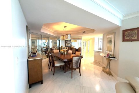 Condominio en venta en Riviera Beach, Florida, 3 dormitorios, 261.98 m2 № 2169334 - foto 9