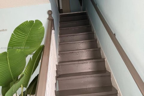 Снять в аренду кондоминиум в Хайалиа, Флорида 2 спальни, 88.72м2, № 1989729 - фото 6