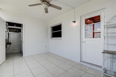 Copropriété à vendre à South Pasadena, Floride: 2 chambres, 77.85 m2 № 2166834 - photo 22