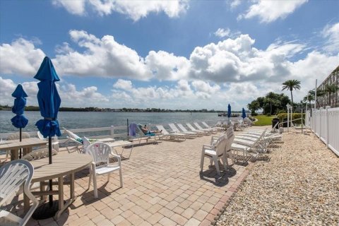 Copropriété à vendre à South Pasadena, Floride: 2 chambres, 77.85 m2 № 2166834 - photo 7