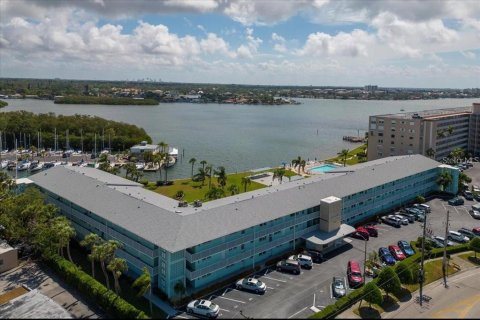 Copropriété à vendre à South Pasadena, Floride: 2 chambres, 77.85 m2 № 2166834 - photo 4