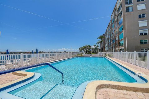 Copropriété à vendre à South Pasadena, Floride: 2 chambres, 77.85 m2 № 2166834 - photo 6