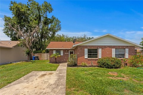 House in Tampa, Florida 2 bedrooms, 74.69 sq.m. № 1754550 - photo 1