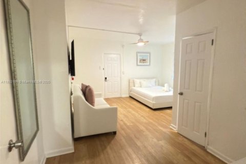 Appartement à louer à Miami Beach, Floride: 2 chambres, 69.68 m2 № 1946504 - photo 25
