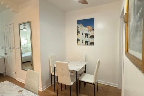 Appartement à louer à Miami Beach, Floride: 2 chambres, 69.68 m2 № 1946504 - photo 20