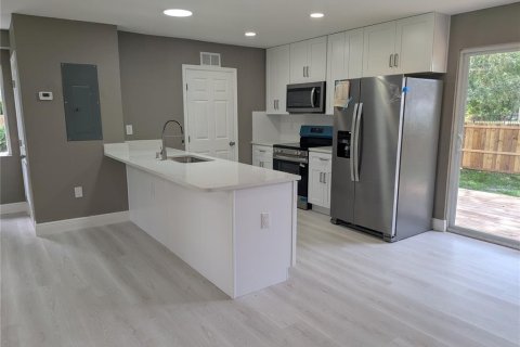 Appartement à louer à Odessa, Floride: 2 chambres, 103.59 m2 № 2109939 - photo 3