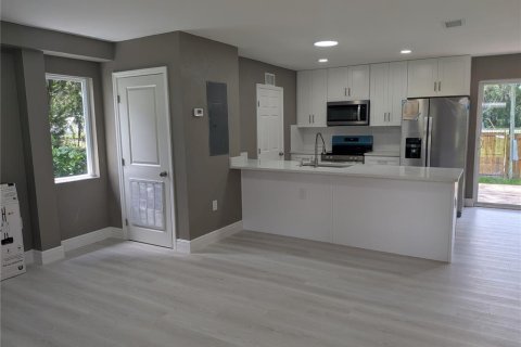 Appartement à louer à Odessa, Floride: 2 chambres, 103.59 m2 № 2109939 - photo 4
