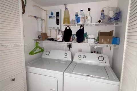 Condominio en alquiler en Coral Springs, Florida, 3 dormitorios, 106.84 m2 № 1927277 - foto 24