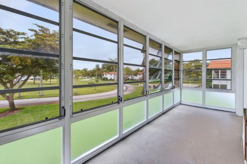 Condo in Stuart, Florida, 2 bedrooms № 2083512 - photo 25