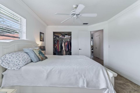 Condo in Stuart, Florida, 2 bedrooms № 2083512 - photo 21
