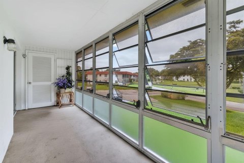 Condo in Stuart, Florida, 2 bedrooms № 2083512 - photo 24