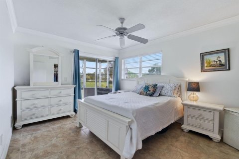 Condo in Stuart, Florida, 2 bedrooms № 2083512 - photo 20