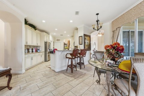 Villa ou maison à vendre à Port St. Lucie, Floride: 4 chambres, 201.41 m2 № 2245554 - photo 10