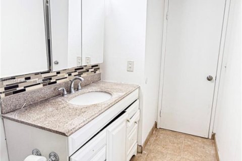 Condominio en venta en Miami, Florida, 1 dormitorio, 74.41 m2 № 1944622 - foto 13