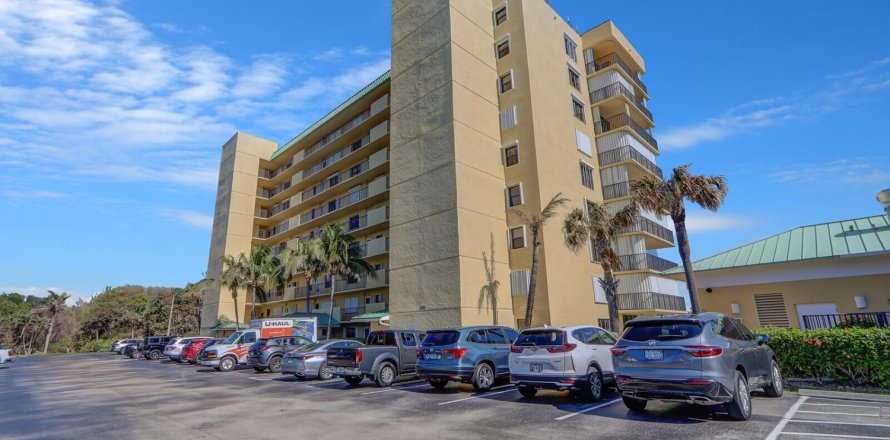 Condo in Jensen Beach, Florida, 2 bedrooms  № 998567