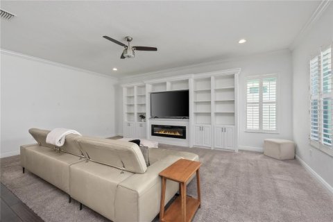 House in Odessa, Florida 5 bedrooms, 329.8 sq.m. № 2396232 - photo 9
