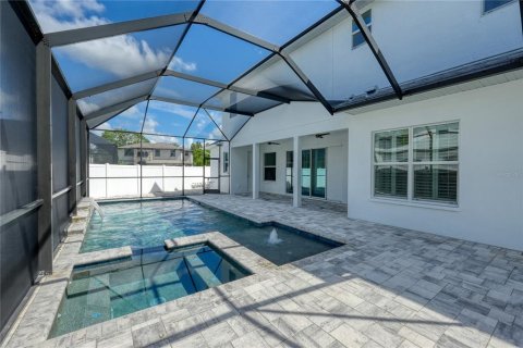 House in Odessa, Florida 5 bedrooms, 329.8 sq.m. № 2396232 - photo 29