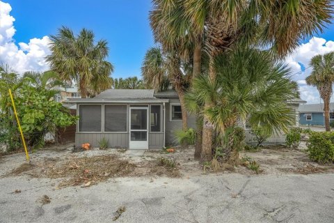 Villa ou maison à vendre à Treasure Island, Floride: 2 chambres, 75.07 m2 № 1533971 - photo 14