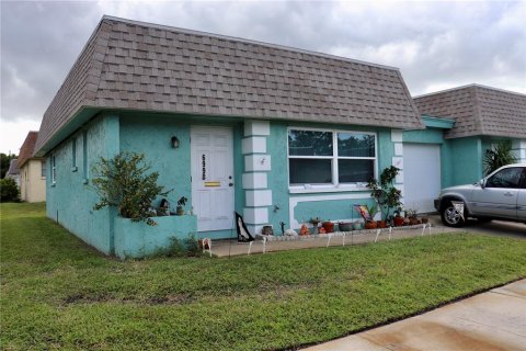 Condo in Pinellas Park, Florida, 1 bedroom  № 2239937
