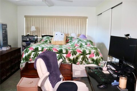 Condo in Pinellas Park, Florida, 1 bedroom  № 2239937 - photo 11
