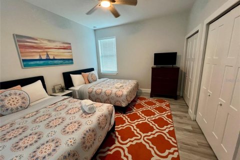 Townhouse in Port Richey, Florida 4 bedrooms, 288.37 sq.m. № 1894444 - photo 26