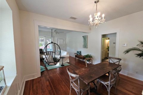 House in Orlando, Florida 2 bedrooms, 98.48 sq.m. № 1723455 - photo 7