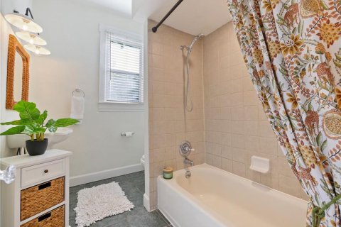 House in Orlando, Florida 2 bedrooms, 98.48 sq.m. № 1723455 - photo 13