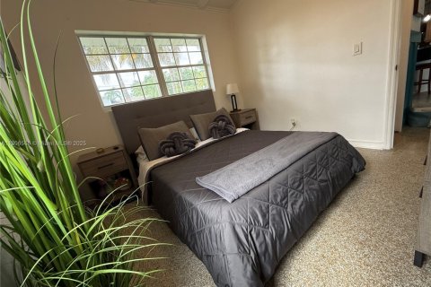 Villa ou maison à louer à Fort Lauderdale, Floride: 3 chambres, 113.53 m2 № 1957112 - photo 15