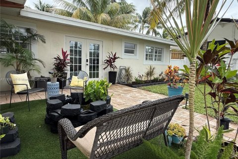 Villa ou maison à louer à Fort Lauderdale, Floride: 3 chambres, 113.53 m2 № 1957112 - photo 6