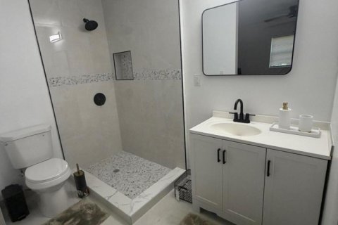 Villa ou maison à vendre à Lauderhill, Floride: 3 chambres, 138.33 m2 № 2083456 - photo 3