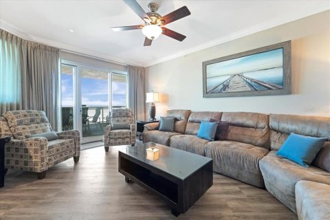 Condominio en venta en Daytona Beach, Florida, 4 dormitorios, 271.92 m2 № 2128464 - foto 3
