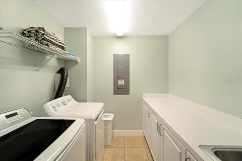 Condominio en venta en Daytona Beach, Florida, 4 dormitorios, 271.92 m2 № 2128464 - foto 24