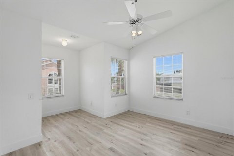 Touwnhouse à louer à Seminole, Floride: 3 chambres, 172.33 m2 № 2109966 - photo 25