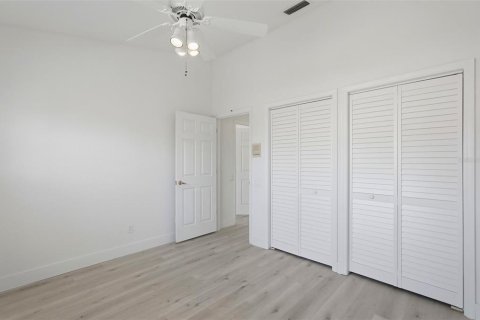 Touwnhouse à louer à Seminole, Floride: 3 chambres, 172.33 m2 № 2109966 - photo 28