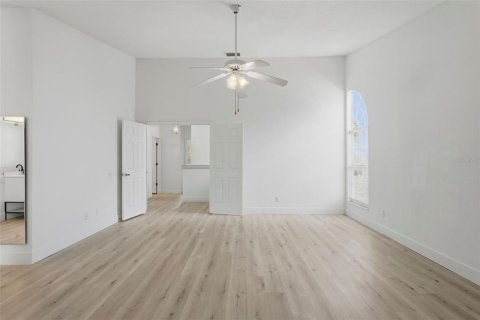 Touwnhouse à louer à Seminole, Floride: 3 chambres, 172.33 m2 № 2109966 - photo 17