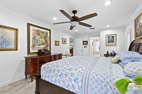 House in Tampa, Florida 4 bedrooms, 239.87 sq.m. № 1807216 - photo 20
