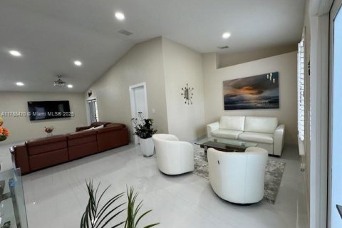 Villa ou maison à vendre à Homestead, Floride: 4 chambres, 211.72 m2 № 1705000 - photo 5