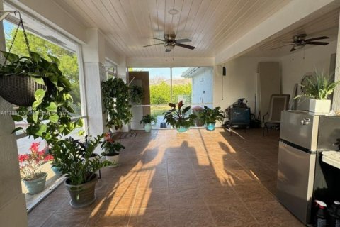 Villa ou maison à vendre à Homestead, Floride: 4 chambres, 211.72 m2 № 1705000 - photo 28