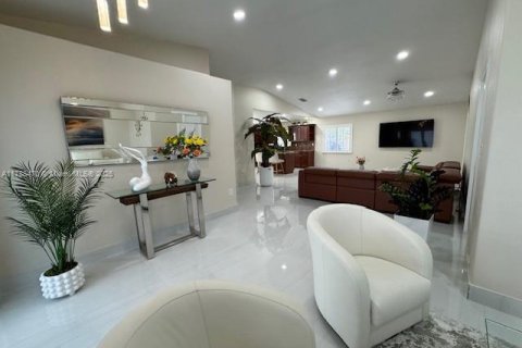 Villa ou maison à vendre à Homestead, Floride: 4 chambres, 211.72 m2 № 1705000 - photo 4