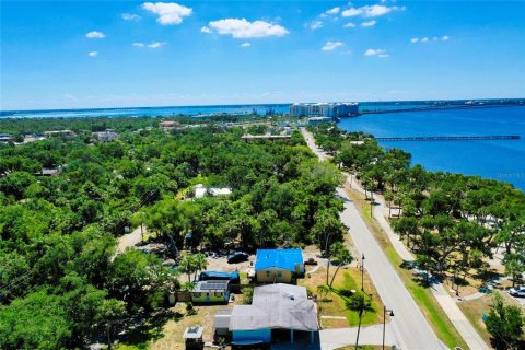 House in Punta Gorda, Florida 2 bedrooms, 129.32 sq.m. № 1908014 - photo 13