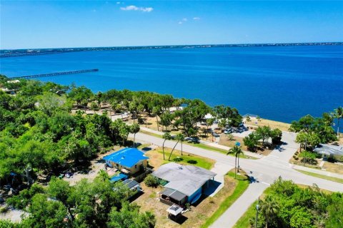 House in Punta Gorda, Florida 2 bedrooms, 129.32 sq.m. № 1908014 - photo 1