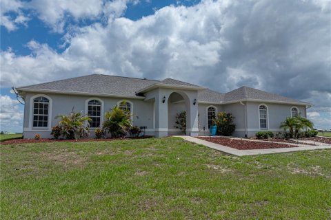 Villa ou maison à vendre à Dade City, Floride: 5 chambres, 287.81 m2 № 1754958 - photo 9