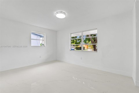 House in Miramar, Florida 4 bedrooms, 152.92 sq.m. № 2061499 - photo 18