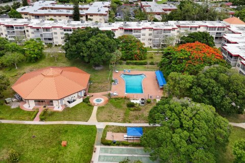 Copropriété à vendre à Lauderdale Lakes, Floride: 2 chambres, 89.19 m2 № 2083882 - photo 26