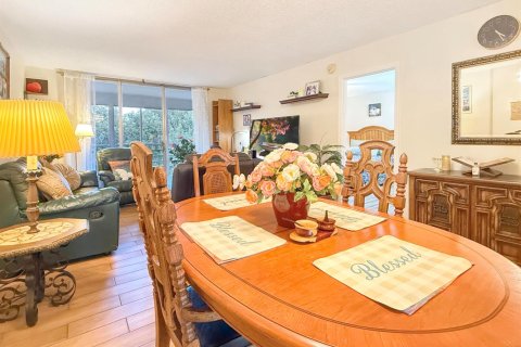 Copropriété à vendre à Lauderdale Lakes, Floride: 2 chambres, 89.19 m2 № 2083882 - photo 2
