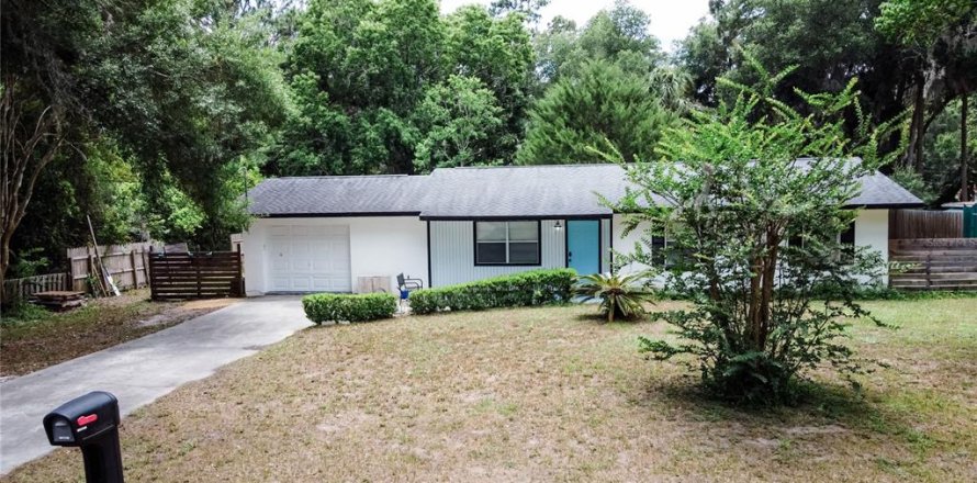 Casa en Crystal River, Florida 3 dormitorios, 103.49 m2 № 1769111