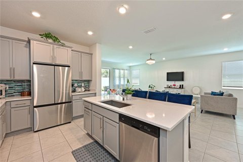 Villa ou maison à vendre à Sarasota, Floride: 4 chambres, 216.28 m2 № 1808402 - photo 11